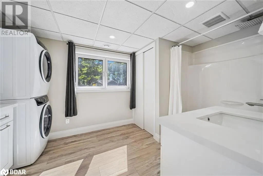470 PARKVIEW Court