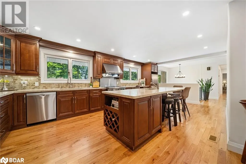 470 PARKVIEW Court