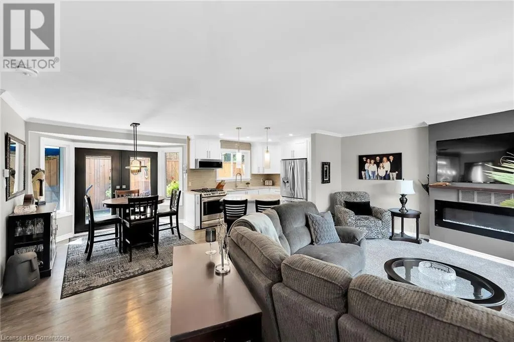 8 BENDAMERE Drive