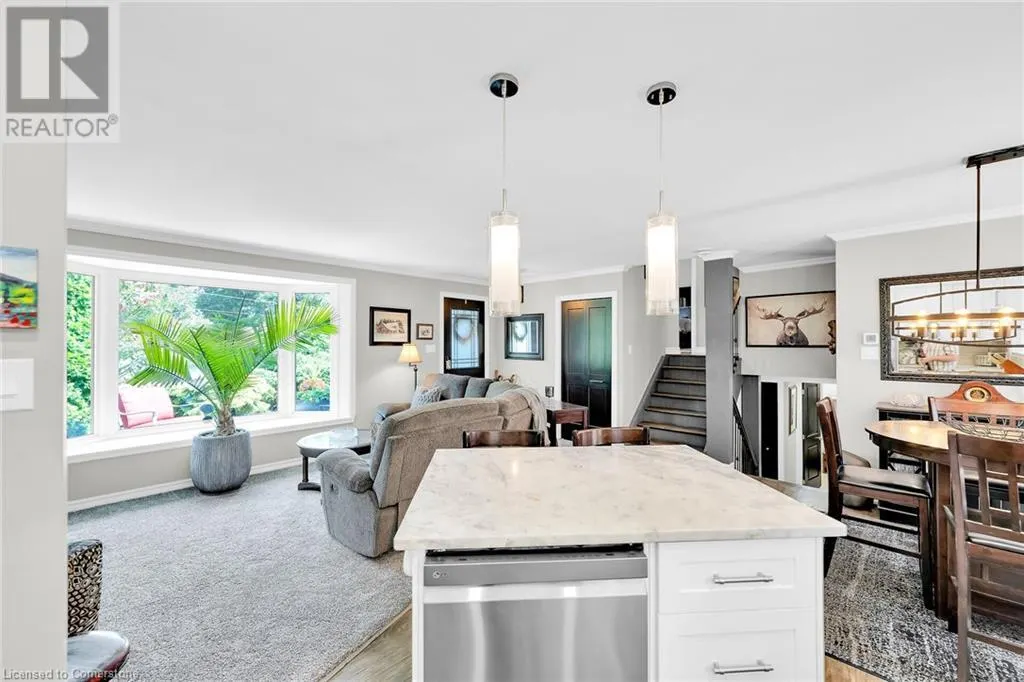 8 BENDAMERE Drive