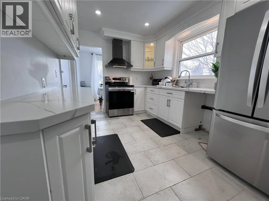 280 KING GEORGE Road