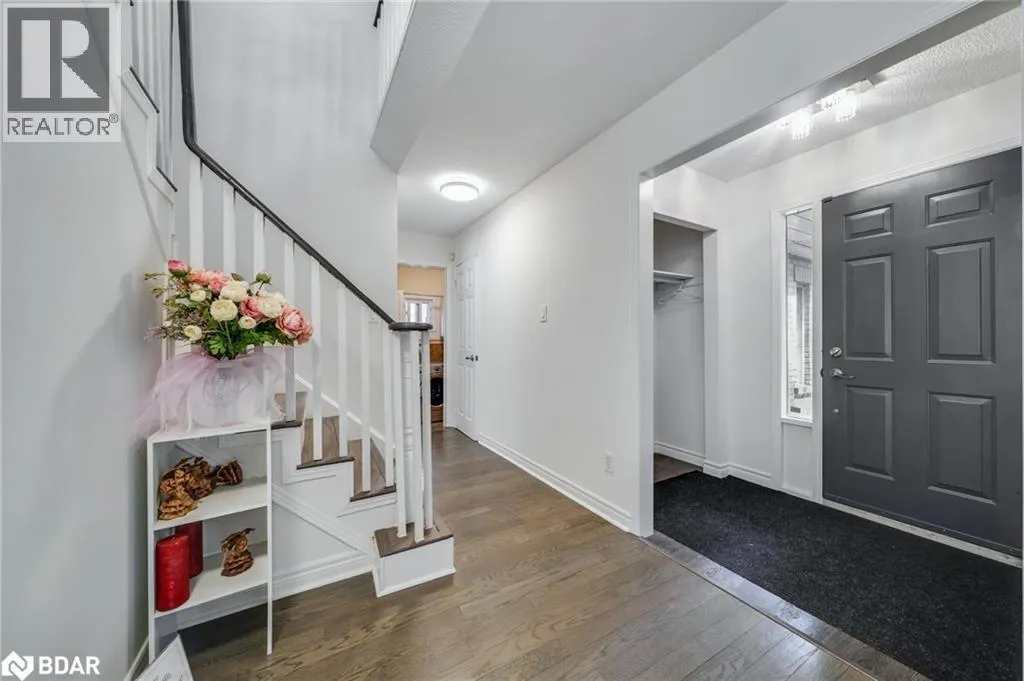 6 MILNE Court