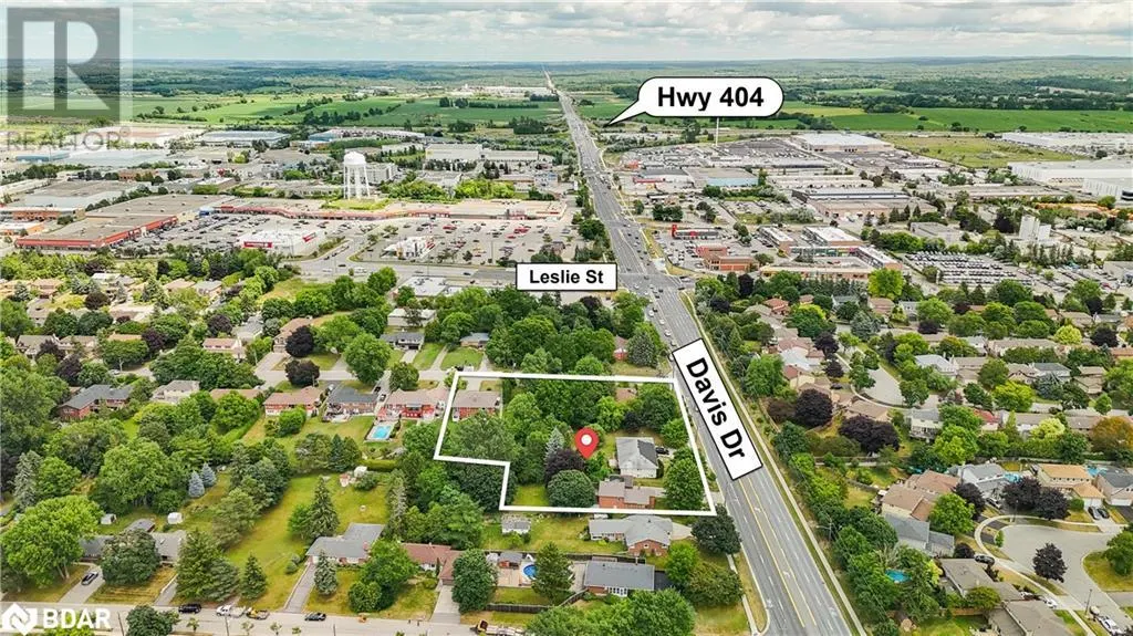 1015,1025,1029 DAVIS & 22 HAMILTON Drive