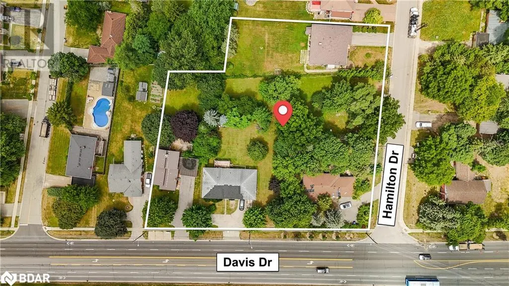 1015,1025,1029 DAVIS & 22 HAMILTON Drive