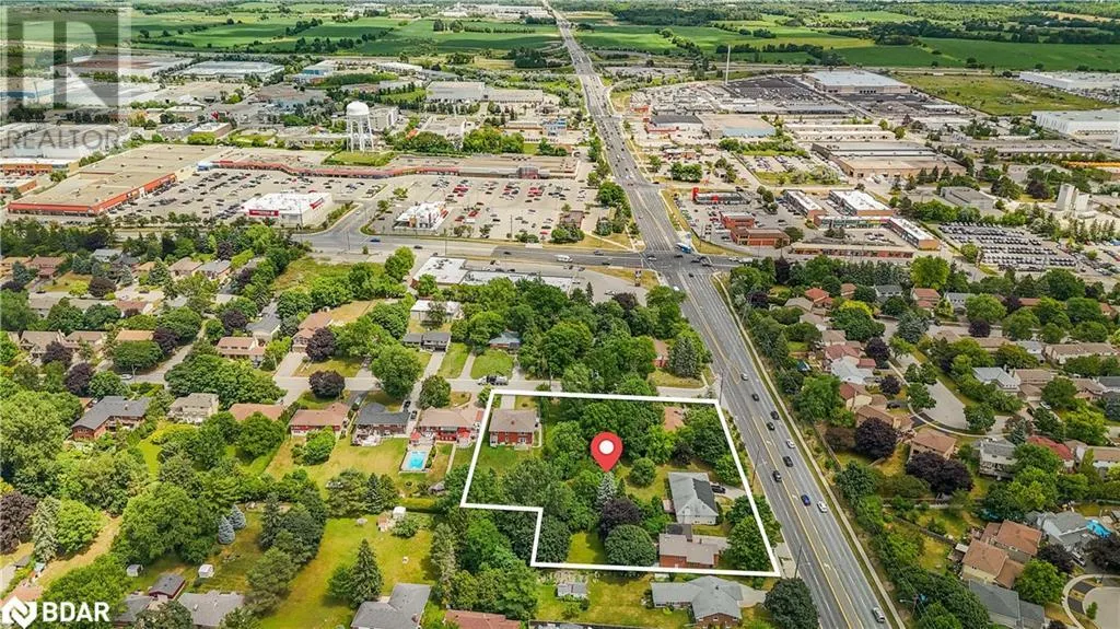 1015,1025,1029 DAVIS & 22 HAMILTON Drive