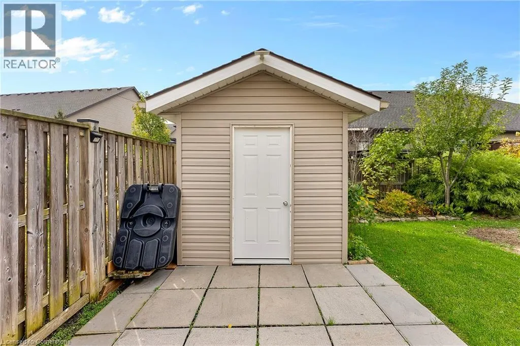 5743 JAKE Crescent