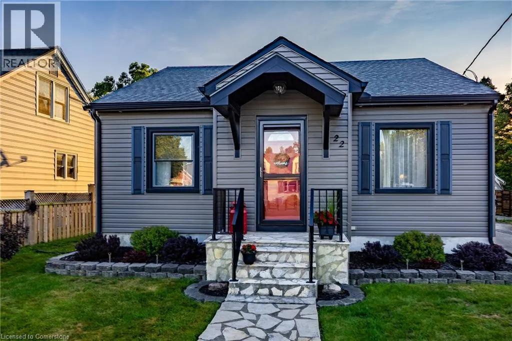 22 LEE Avenue