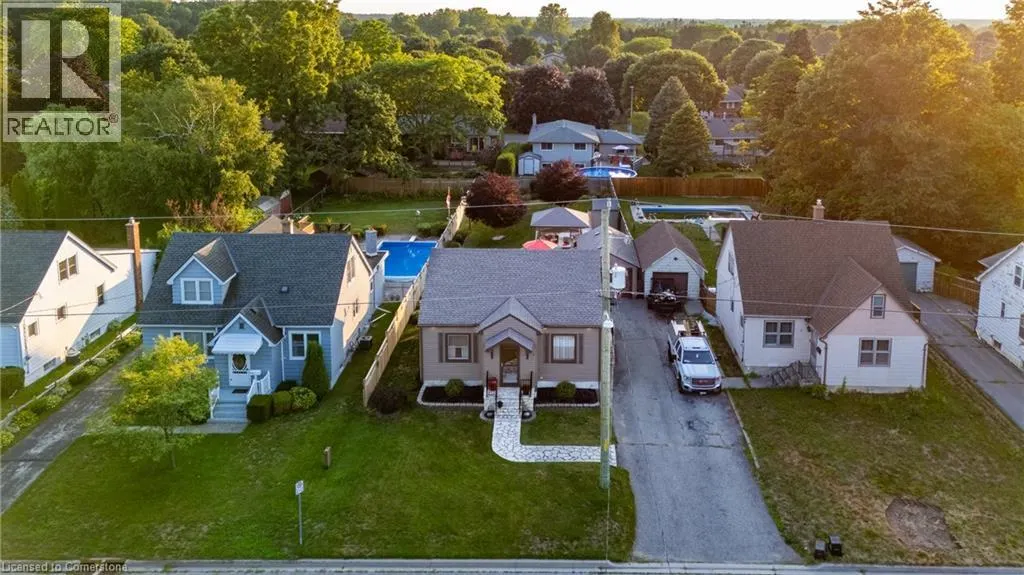 22 LEE Avenue
