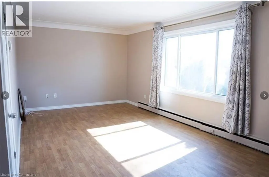 250 HIGHLAND Road W