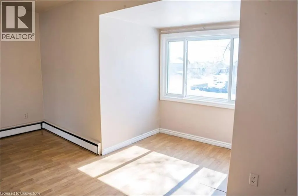 250 HIGHLAND Road W