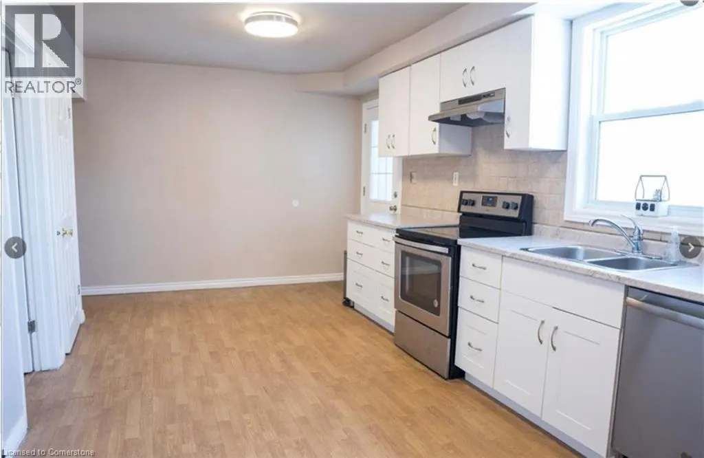 250 HIGHLAND Road W