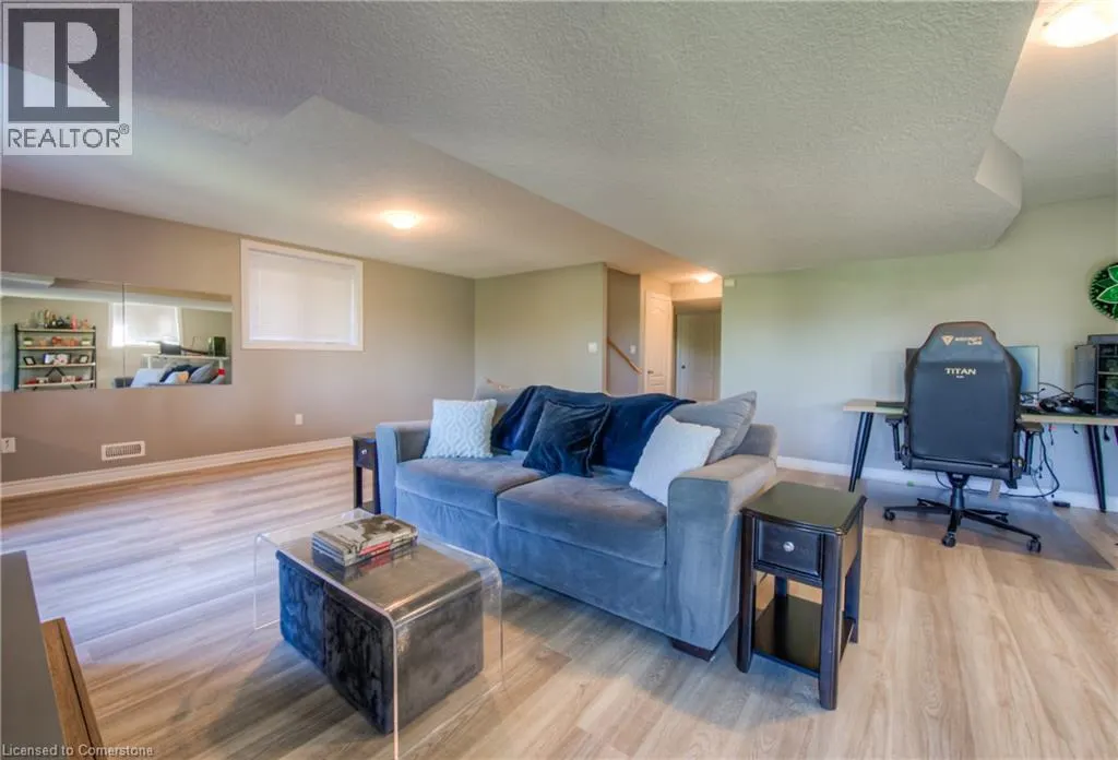 468 FAIRWAY Road