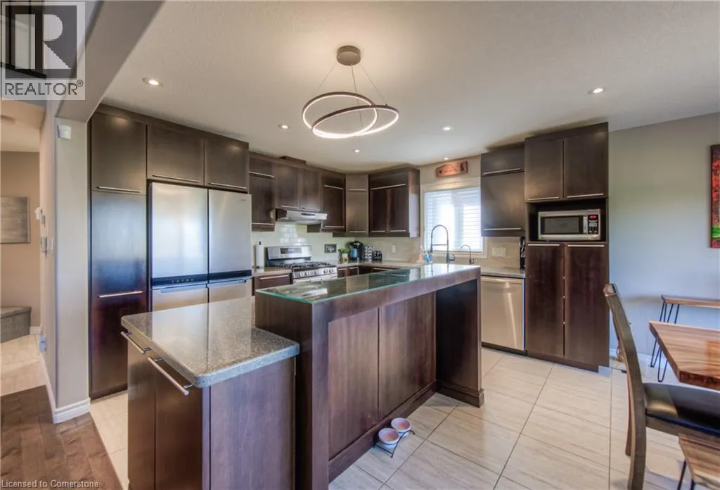 468 FAIRWAY Road
