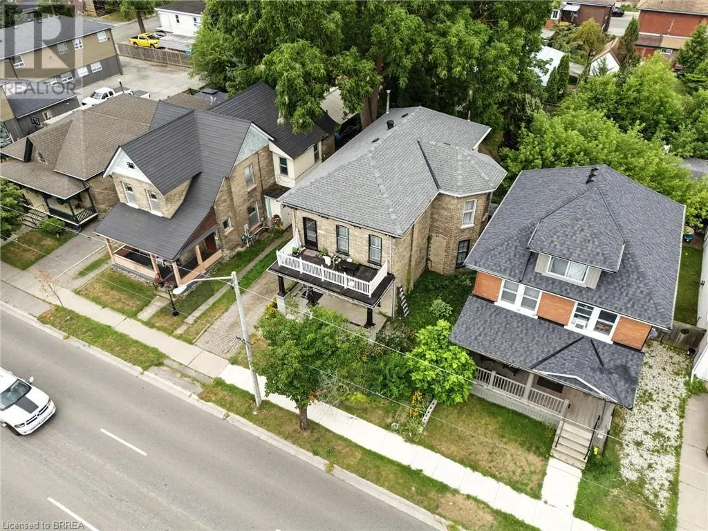 323 DALHOUSIE Street