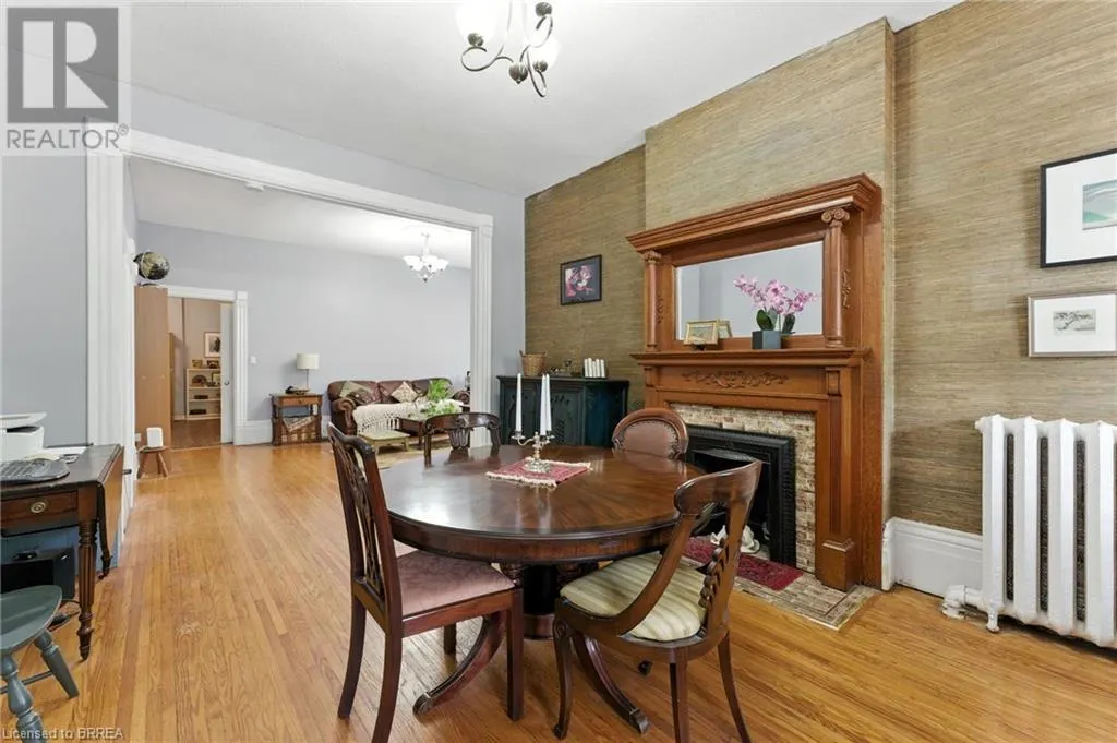 323 DALHOUSIE Street