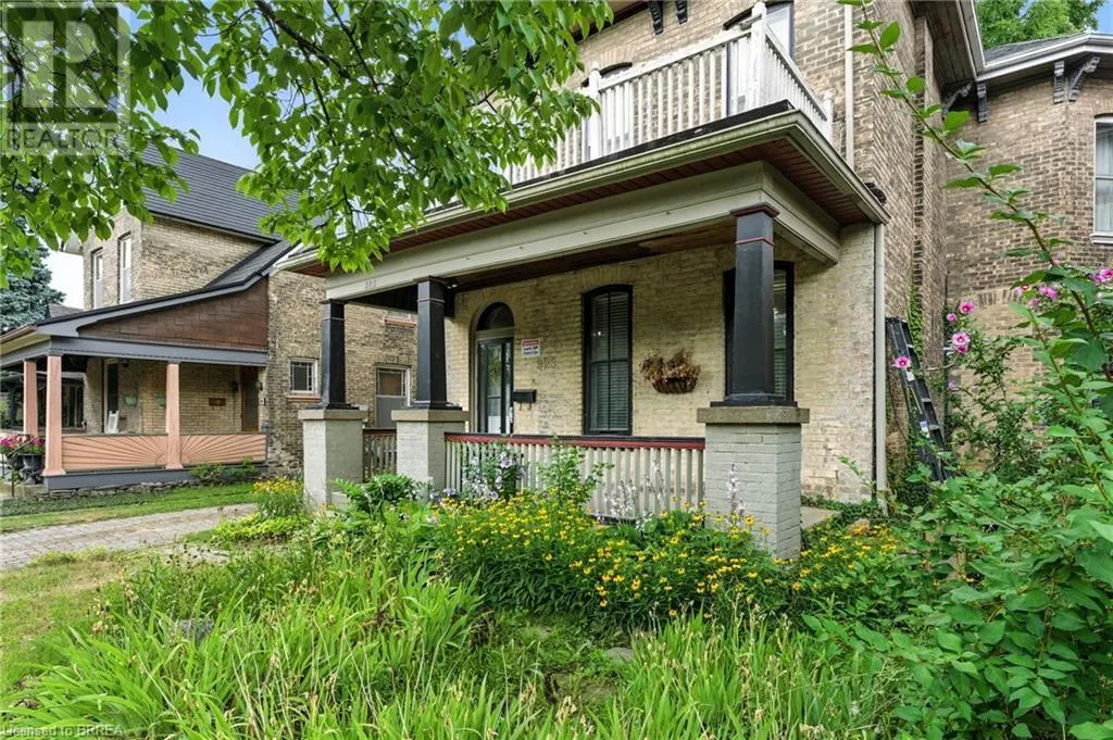 323 DALHOUSIE Street