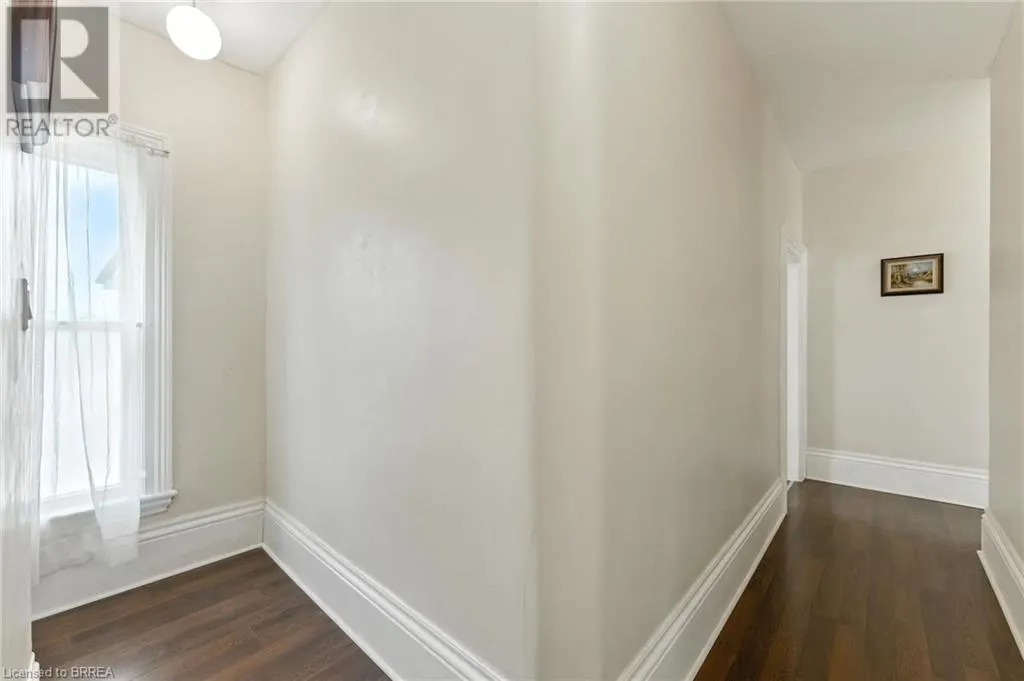 323 DALHOUSIE Street