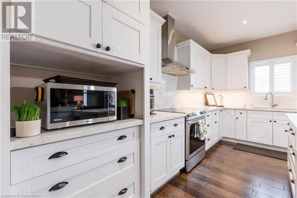 6 BLUENOSE Drive