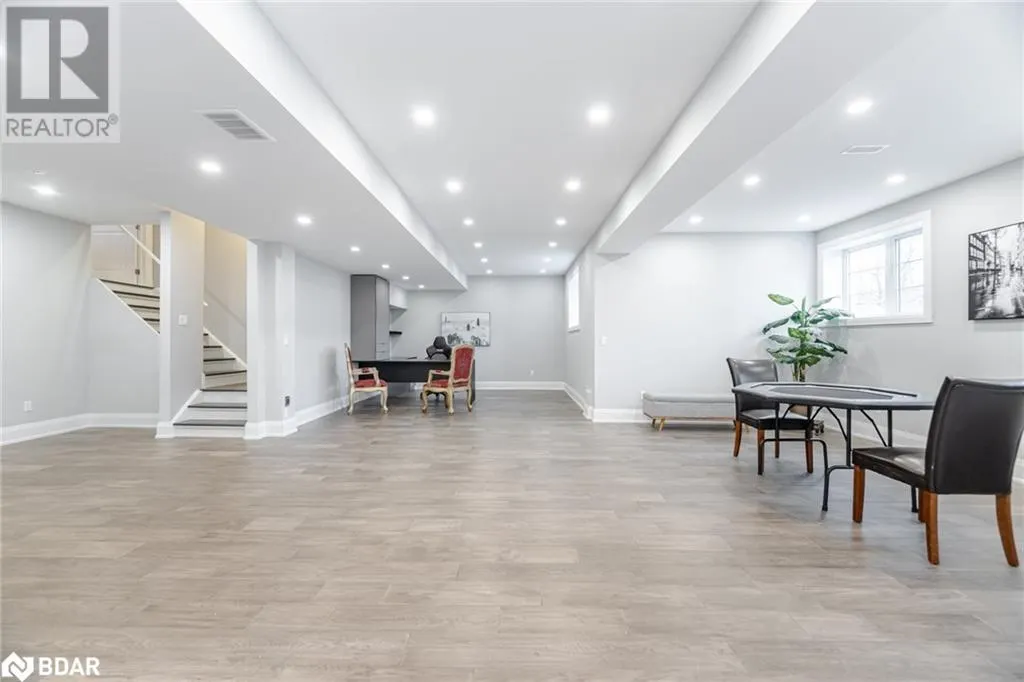 404 ELLEN DAVIDSON Drive