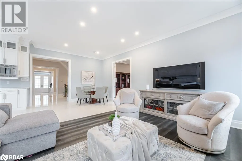 404 ELLEN DAVIDSON Drive