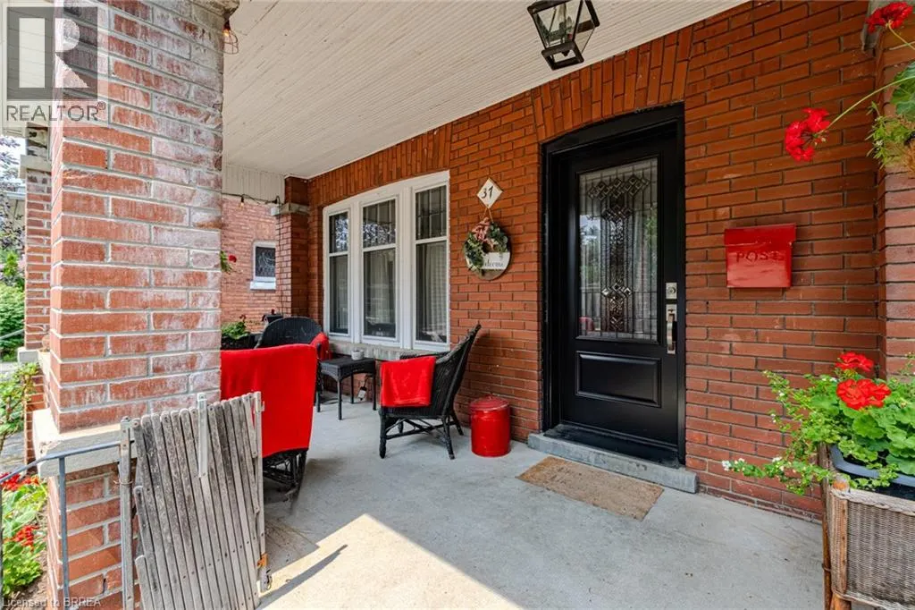 37 EGERTON Street