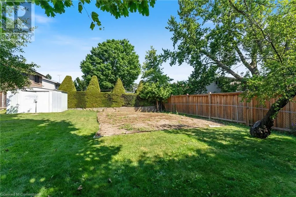 1610 HOBBS Crescent