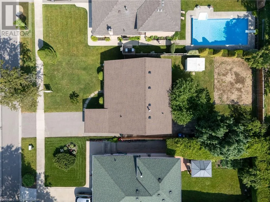 1610 HOBBS Crescent
