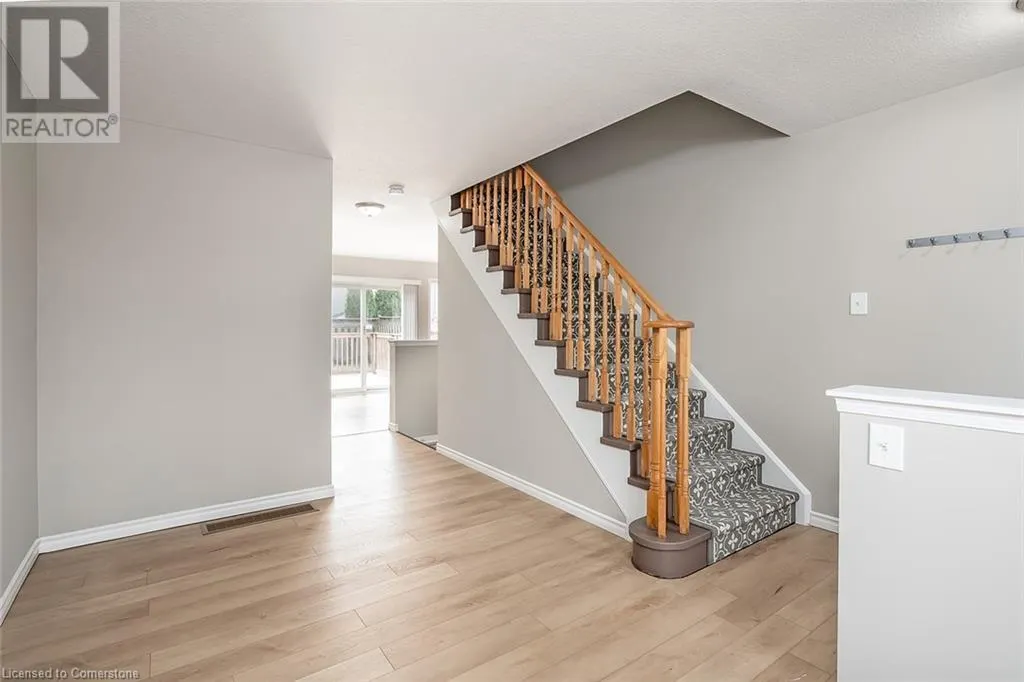91 CLEGHORN Drive