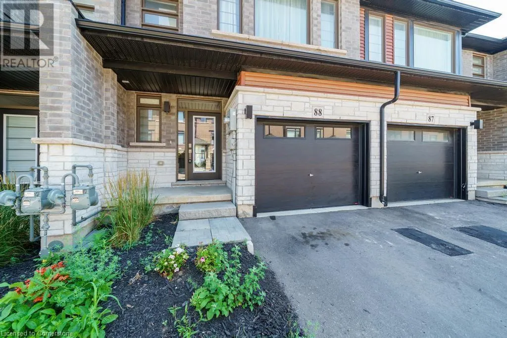 120 COURT Drive Unit# 88, #88