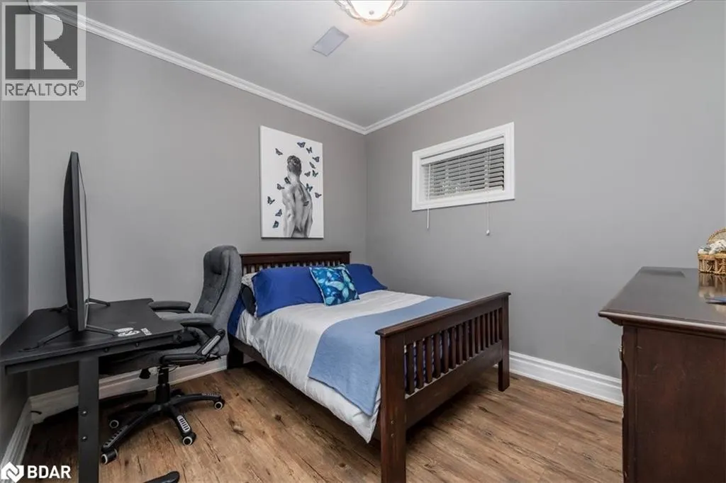 114 CHIEFTAIN Crescent