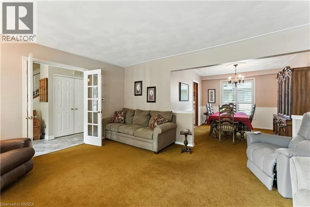 7 PALM Crescent