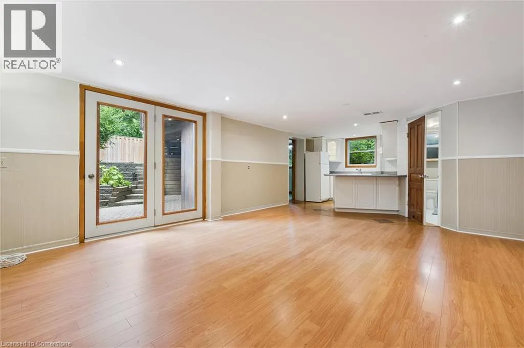 688 ROCKWAY Drive