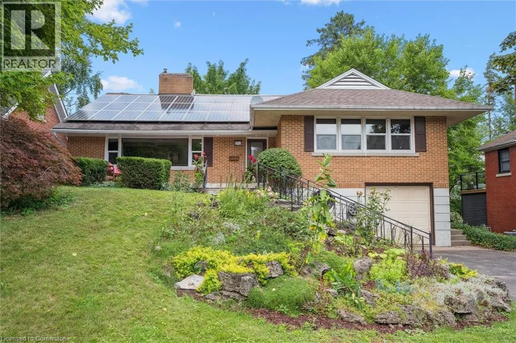 688 ROCKWAY Drive
