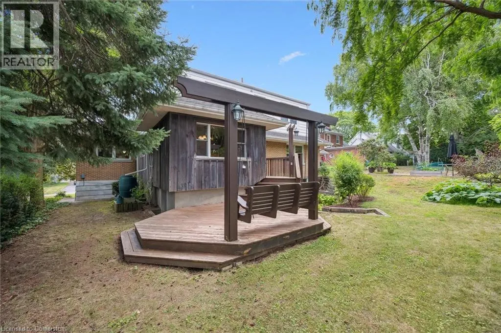 688 ROCKWAY Drive