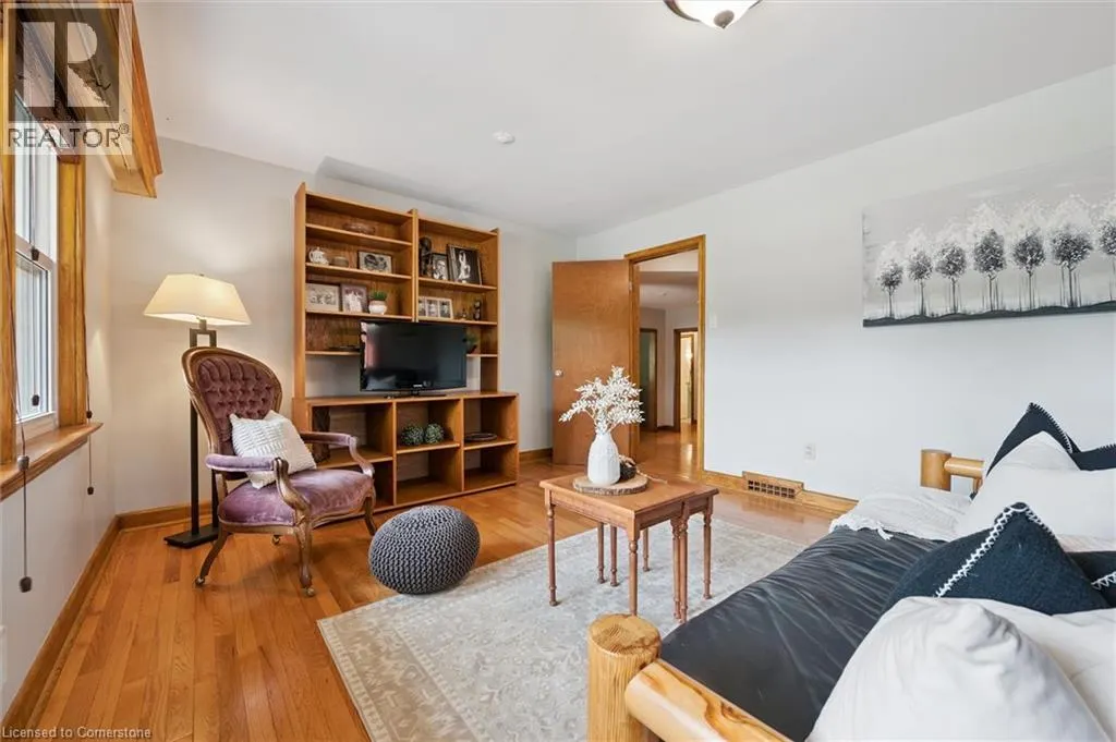688 ROCKWAY Drive