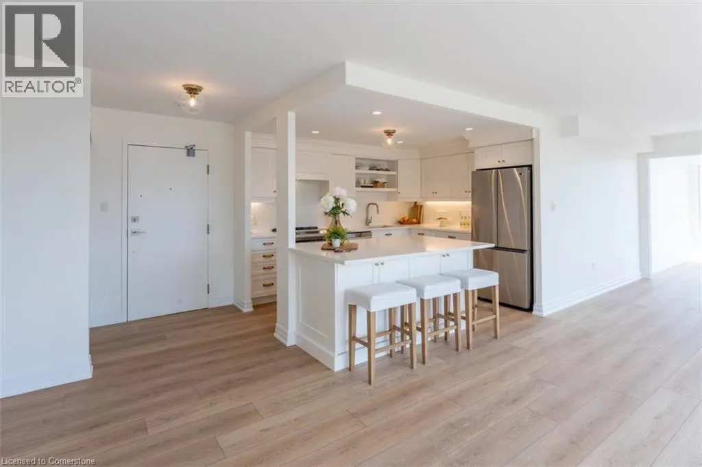 2121 LAKESHORE Road Unit# 503, #503