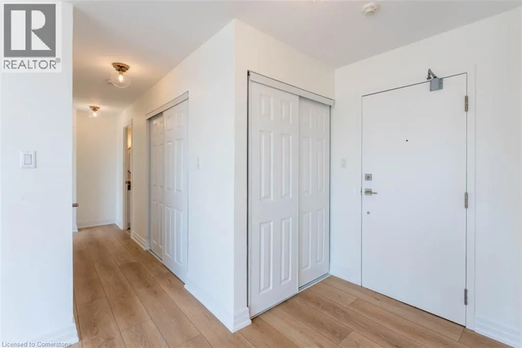 2121 LAKESHORE Road Unit# 503, #503