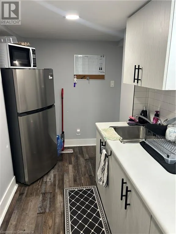 122 HELLEMS Avenue Unit# 1, #1
