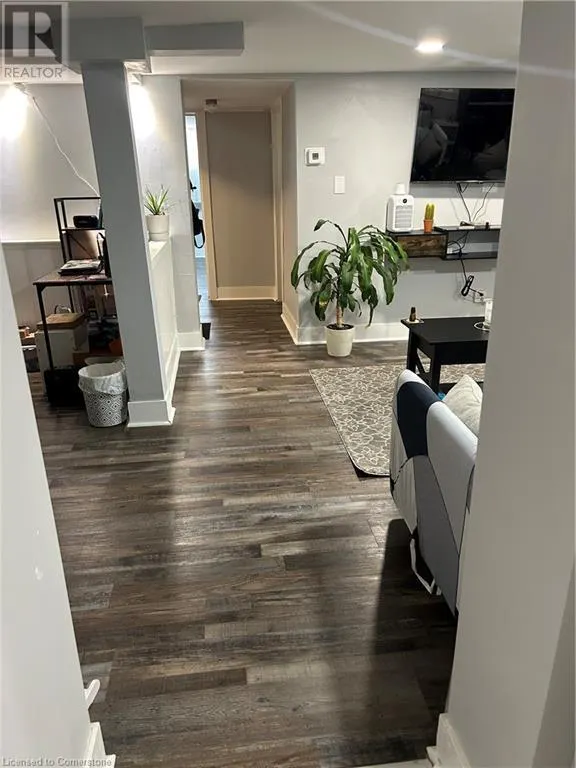 122 HELLEMS Avenue Unit# 1, #1