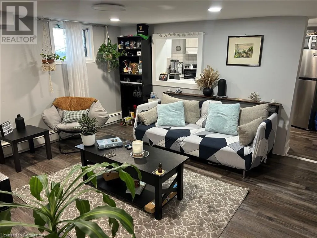 122 HELLEMS Avenue Unit# 1, #1