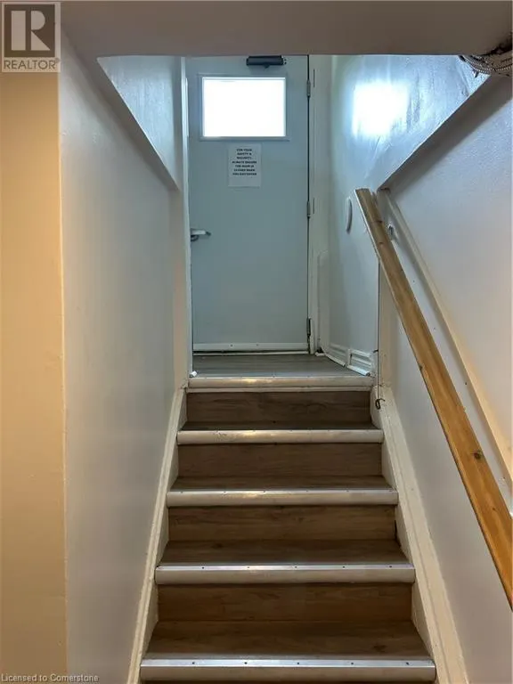 122 HELLEMS Avenue Unit# 1, #1