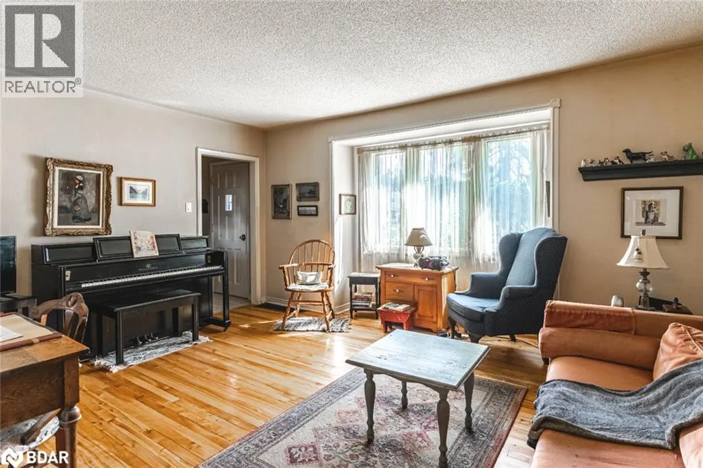 306 CAWTHRA Boulevard