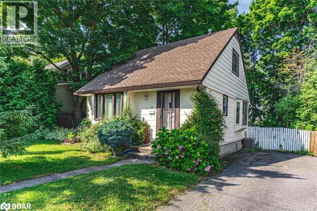 306 CAWTHRA Boulevard