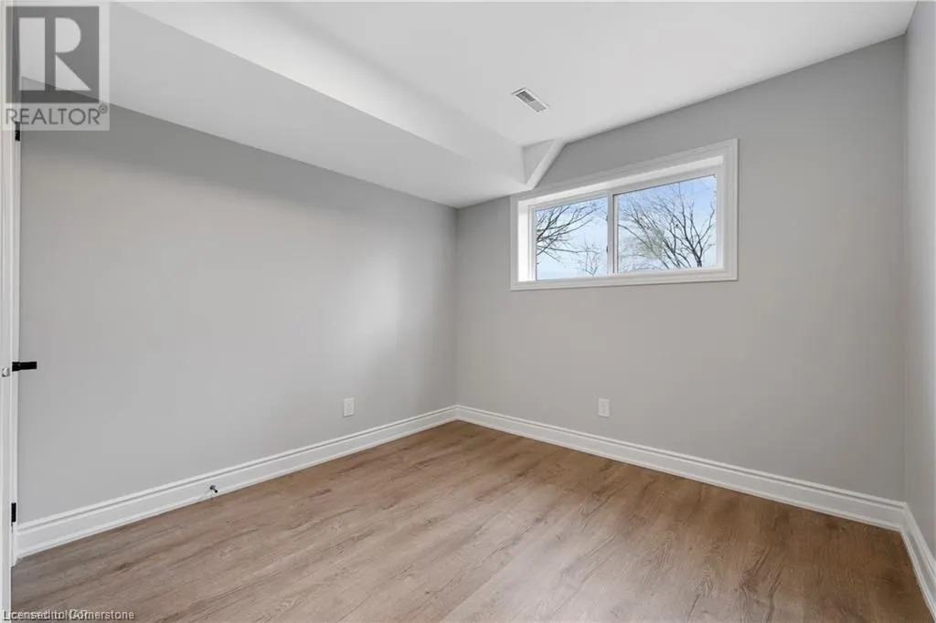 8059 AINTREE Drive Unit# Lower, #Lower