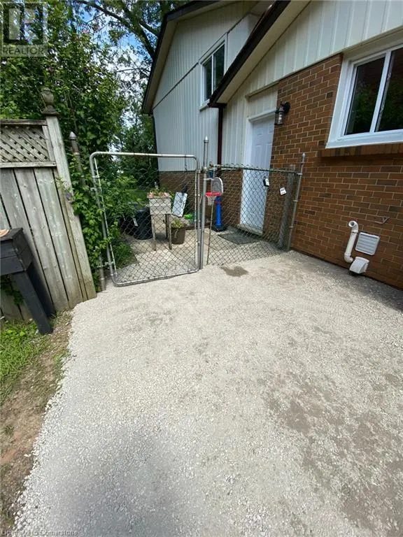 8059 AINTREE Drive Unit# Lower, #Lower