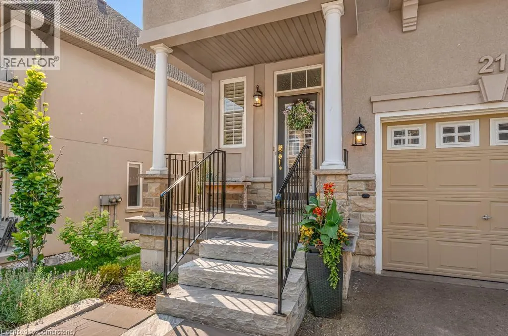 21 FOREST VALLEY Crescent