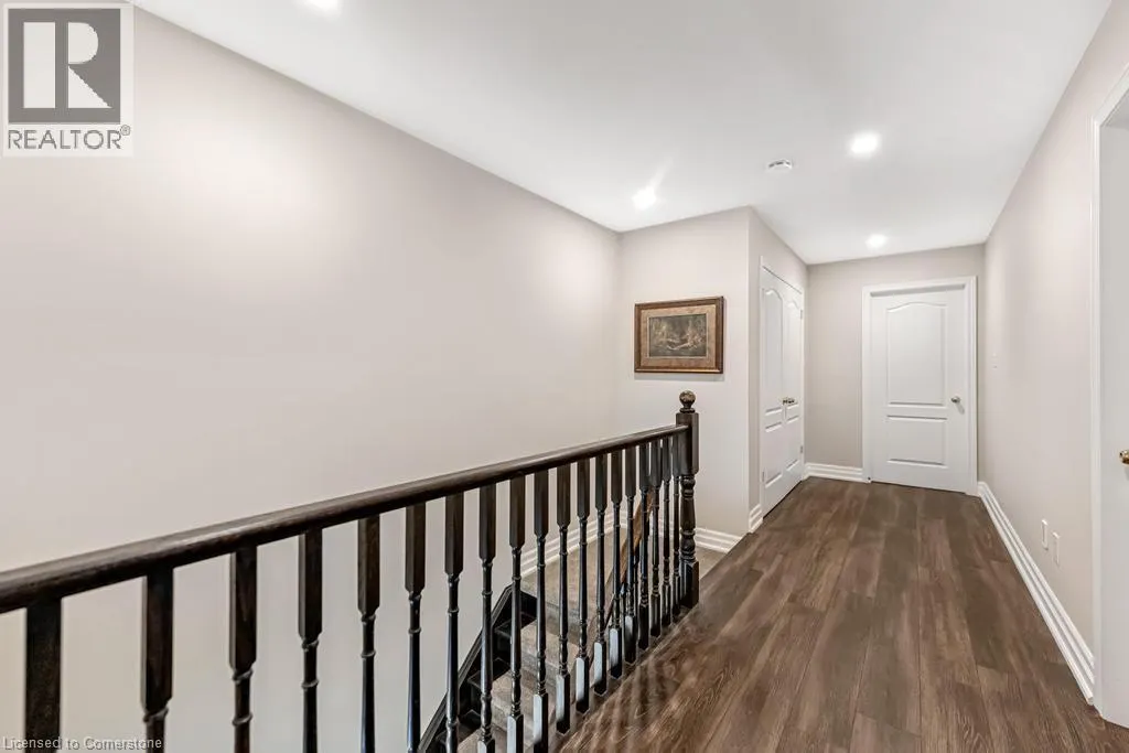 21 FOREST VALLEY Crescent