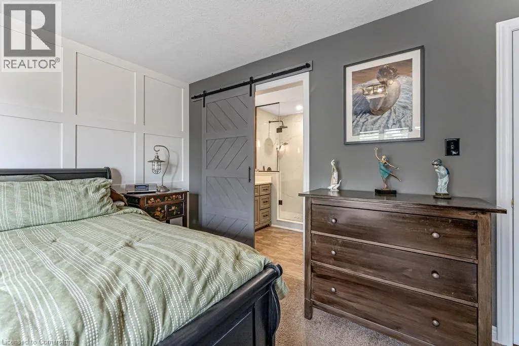 21 FOREST VALLEY Crescent