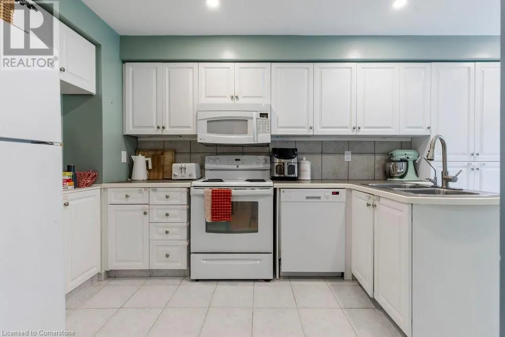 10 HUNTINGWOOD Avenue Unit# 20, #20