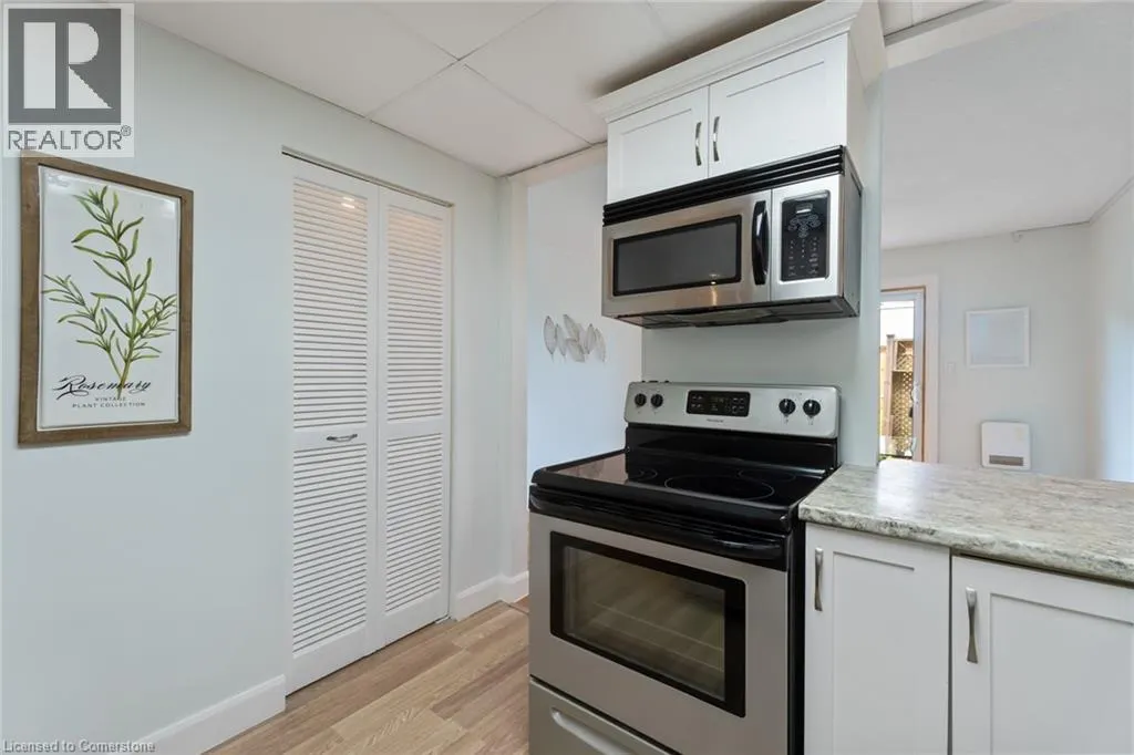 8646 WILLOUGHBY Drive Unit# 10, #10